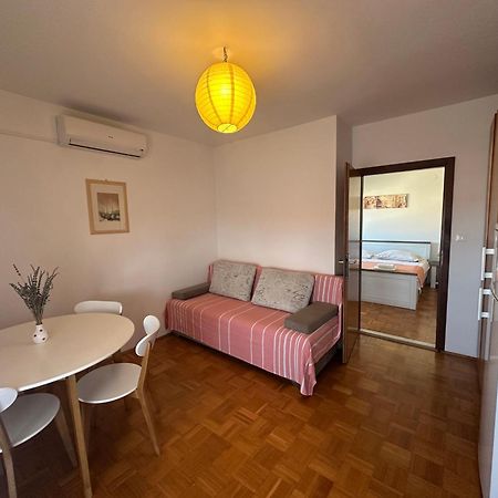 Apartments Iva Pakostane Exterior photo