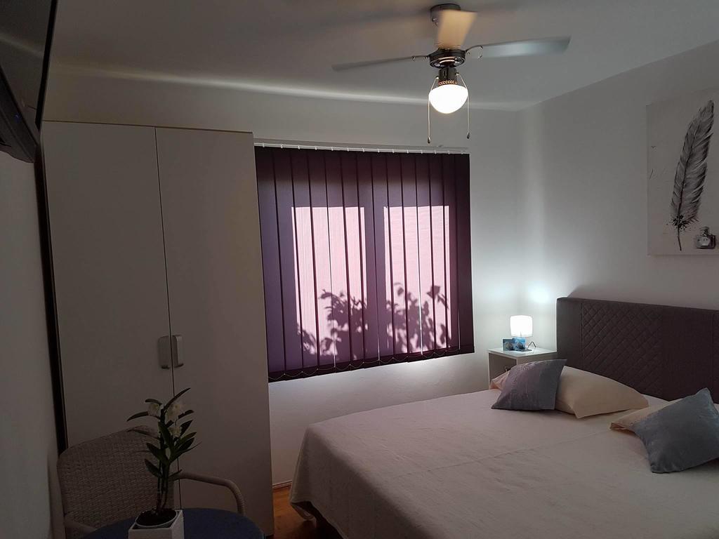 Apartments Iva Pakostane Exterior photo